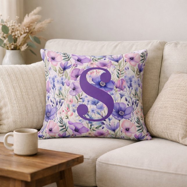 Coussin Personalized Purple Floral Monogram (Créateur téléchargé)