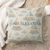 Coussin Personalized Sailboat Nursery Pillow (Couverture)