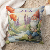 Coussin Personalized whimsical gnome flowers pillow (Couverture)