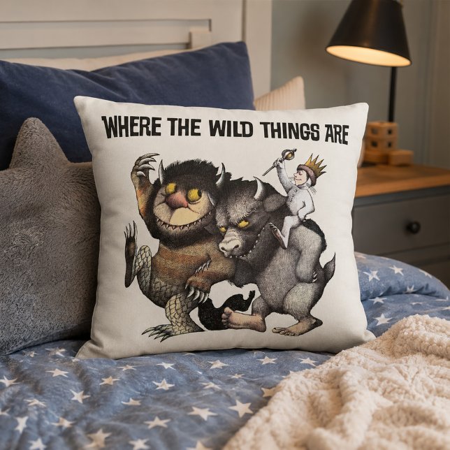 Coussin Personnages de Max et les Maximonstres (Simulated pillow on bed)