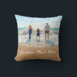 Coussin personnalisé de photos et de texte<br><div class="desc">Photo et Coussins de texte personnalisés - Unique votre propre design Famille personnalisée / Amis ou Jeu personnel Cadeau d'oreiller - Ajouter votre photo et texte - Nom / plus - Redimensionner et déplacer ou supprimer / ajouter des éléments - photo / texte avec outil de personnalisation ! Choisissez la...</div>