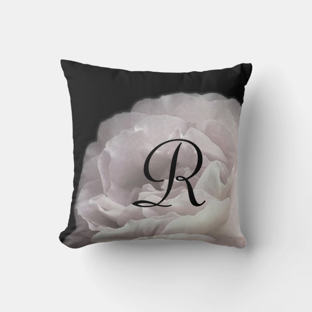 Coussin Pétales rose pâle Monogramme Carré floral (Recto)