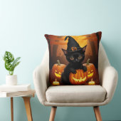Coussin Petit chat noir avec chapeau de sorcière parmi les (Chaise)