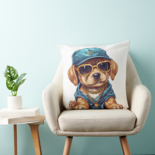 COUSSIN PETIT CHIEN POULET DE GANGSTER EN VÊTEMENTS & CASQ
