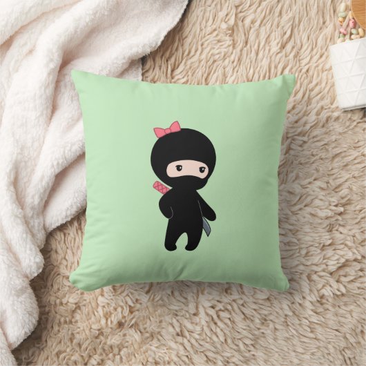 Coussin Petite fille Ninja en vert (Couverture)