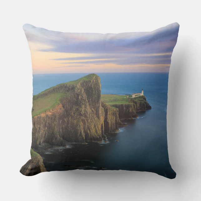 Coussin Phare de point de Neist sur Skye au coucher du (Recto)