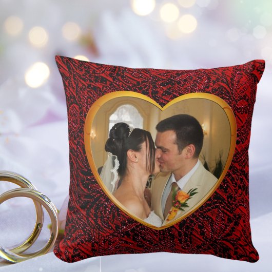 Coussin Photo Mariage personnalisé Gold Heart Frame Artsy