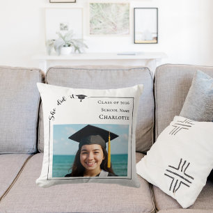 Coussin Photo moderne Elle a réussi Diplômée