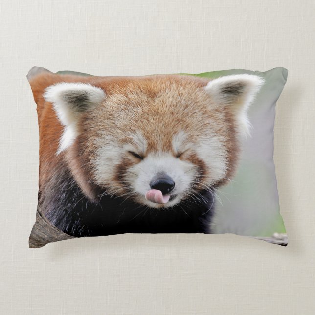 Coussin photo panda rouge. (Devant)