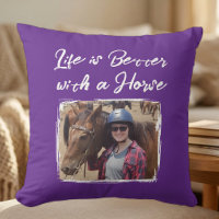 Photographie d'amant de cheval violet blanc