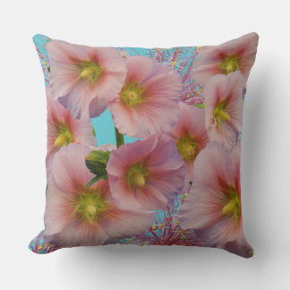 Coussin Photomontage fantaisiste de fleurs de rose trémièr