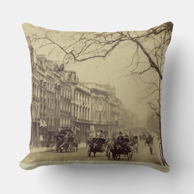 Coussin Piccadilly faisant face à l'est, (photo de sépia) (Recto)