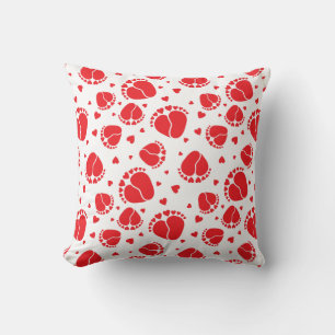 Coussin Pieds bébé et Coeurs en rouge