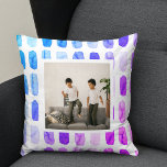 Coussin Pinceau d'aquarelle moderne en néon | Photo<br><div class="desc">Pinceau d'aquarelle moderne en néon | Photo Offrez le cadeau d'un confort et d'une détente absolue avec ces coussins luxueux. Conçus avec les meilleurs matériaux, ces coussins sont conçus pour offrir une expérience de sommeil heureuse et promouvoir le bien-être général. Les contours de remplissage peluche à la forme de la...</div>