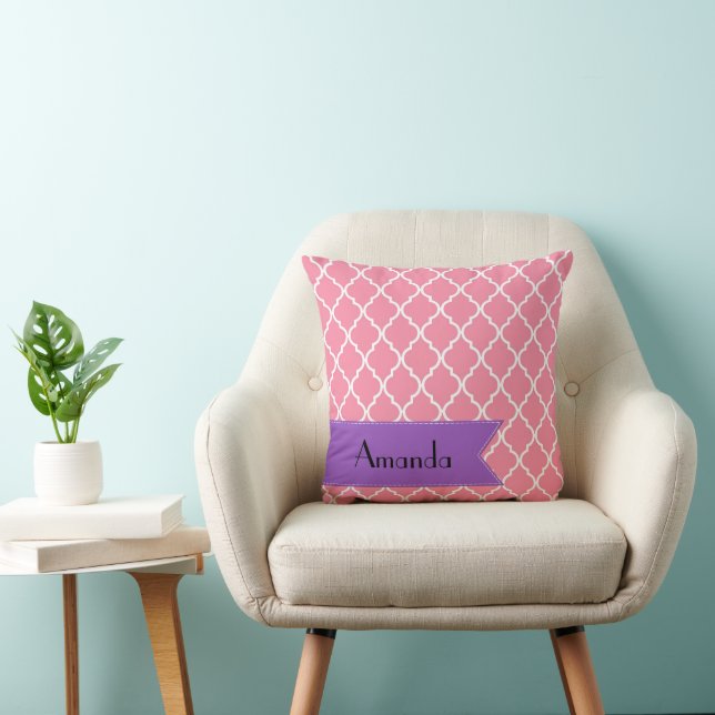 Coussin Pink Latticework, Quatrefoil, Trellis, Your (Chaise)