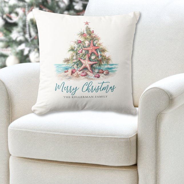 Coussin Plage Joyeux sapin de Noël (Beach Merry Christmas Tree Throw Pillow )