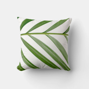 Coussin Plante de feuille verte pendant la journée