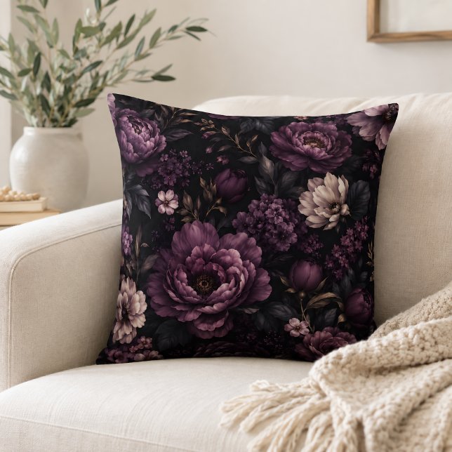 Coussin Plum Noir Floral (Créateur téléchargé)