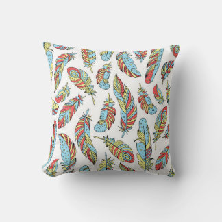 Coussin Plumes décoratives motif sans soudure. Main dessin