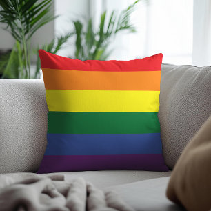 Coussin Plus de fierté moins de préjugés Mois de la fierté