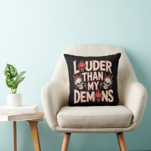 Coussin Plus fort que mes démons : Crâne gothique et flamm