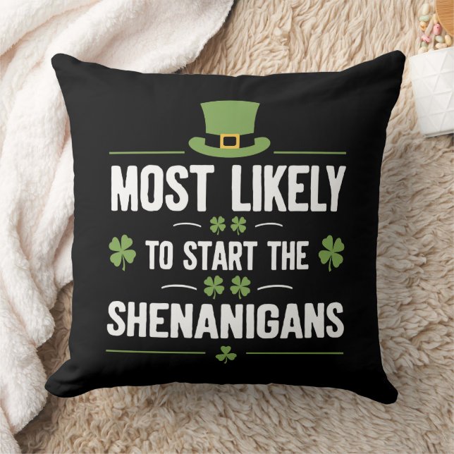 Coussin Plus susceptible de déclencher les Shenanigans St  (Couverture)