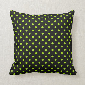 Coussin Point de polka de noir et de vert de chaux