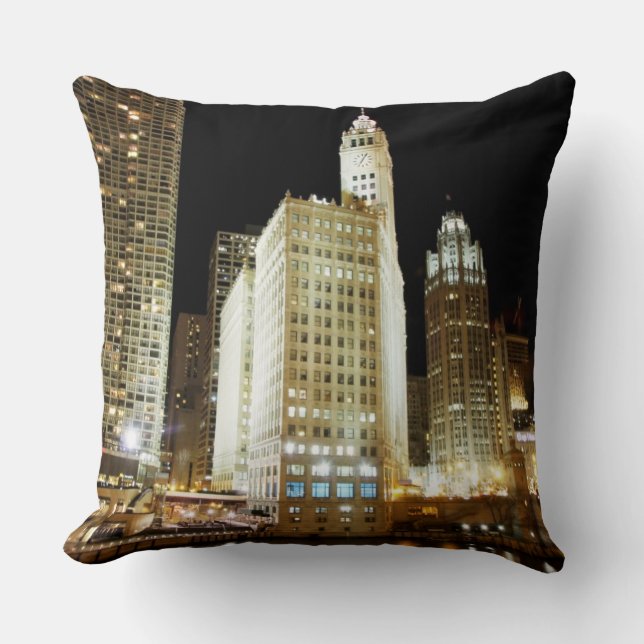 Coussin Point de repère célèbre de Chicago la nuit (Recto)