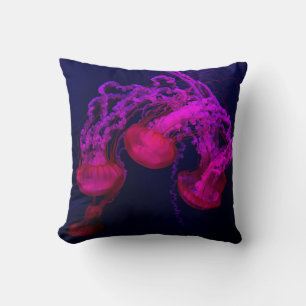 COUSSIN POISSON DE JELLES ROSES SOUS LA MER