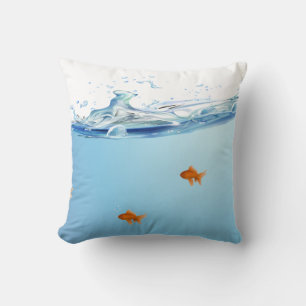 Coussin Poisson d'or sous aquarium