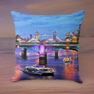 Coussin Pont de London Throw Pillow