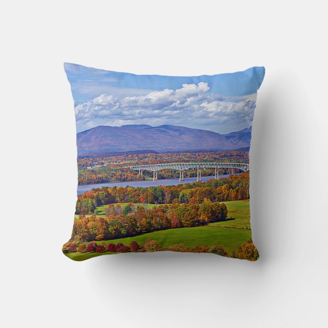 Coussin Pont Rhinecliff à l'automne (Recto)