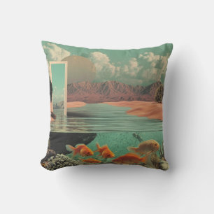 Coussin Porte surréaliste dans le désert avec sous-marin