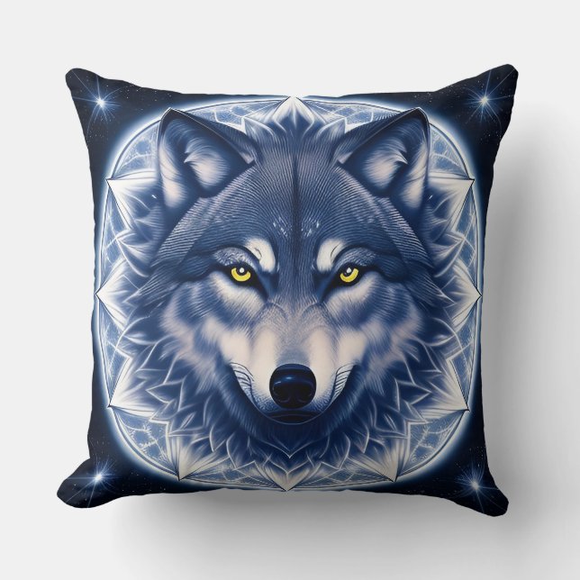 Coussin Portrait de loup aux yeux dorés intenses (Recto)