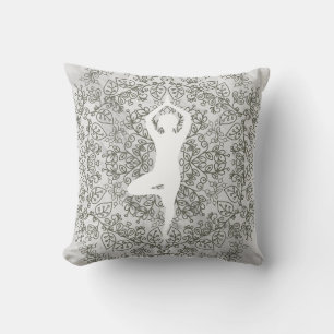 Coussin Pose de Namaste Motif Mandala