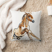 Coussin Poulain ocre (Couverture)