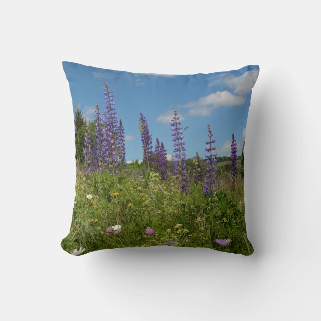 Coussin Prairies avec des lupins - (Recto)