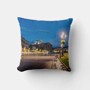 Coussin Prato della Valle la nuit à Padova, Italie