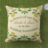 Coussin Premier anniversaire de mariage de couple personna (Herbe)