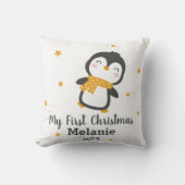 Coussin Premier Noël du bébé Pingouin mignon sur blanc (Recto)