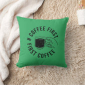Coussin premier t-shirt café (Couverture)