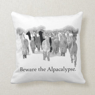 Coussin Prenez garde de l'Alpacalypse - calembour nerd