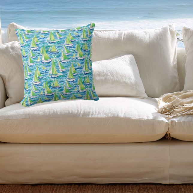 Coussin Preppy Coastal Sailboats (Créateur téléchargé)