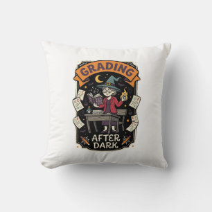 Coussin Professeur Halloween Notant Après la Tombée de la