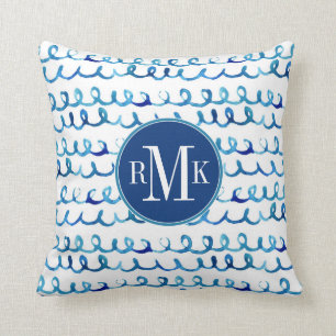 Coussin Profil onduleux d'aquarelle bleue peinte à la mai