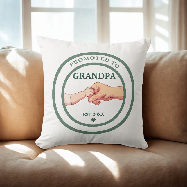 Coussin Promoted to Grandpa Est. 20XX Throw Pillow (Créateur téléchargé)