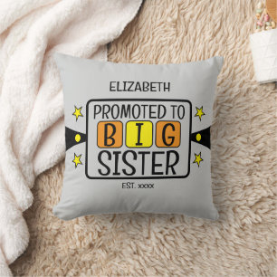 Coussin Promu à grand nom de soeur est année orange jaune