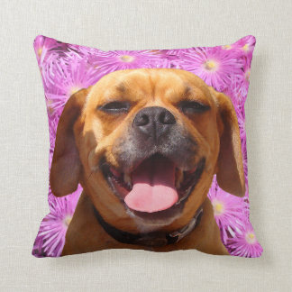 Coussin Puggle mignon