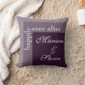 Coussin Purple Simple Moderne Mariage Script Chic (Couverture)