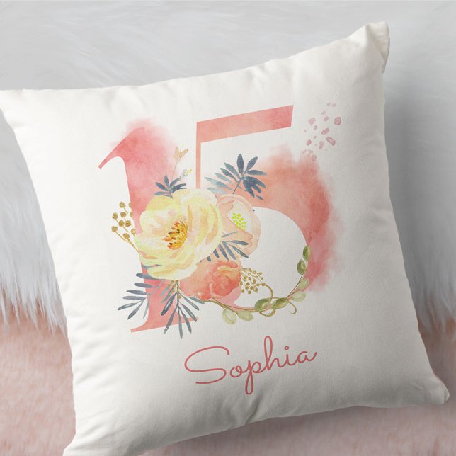 Coussin Quinceanera Numéro 15 Aquarelle Mist Floral (Créateur téléchargé)